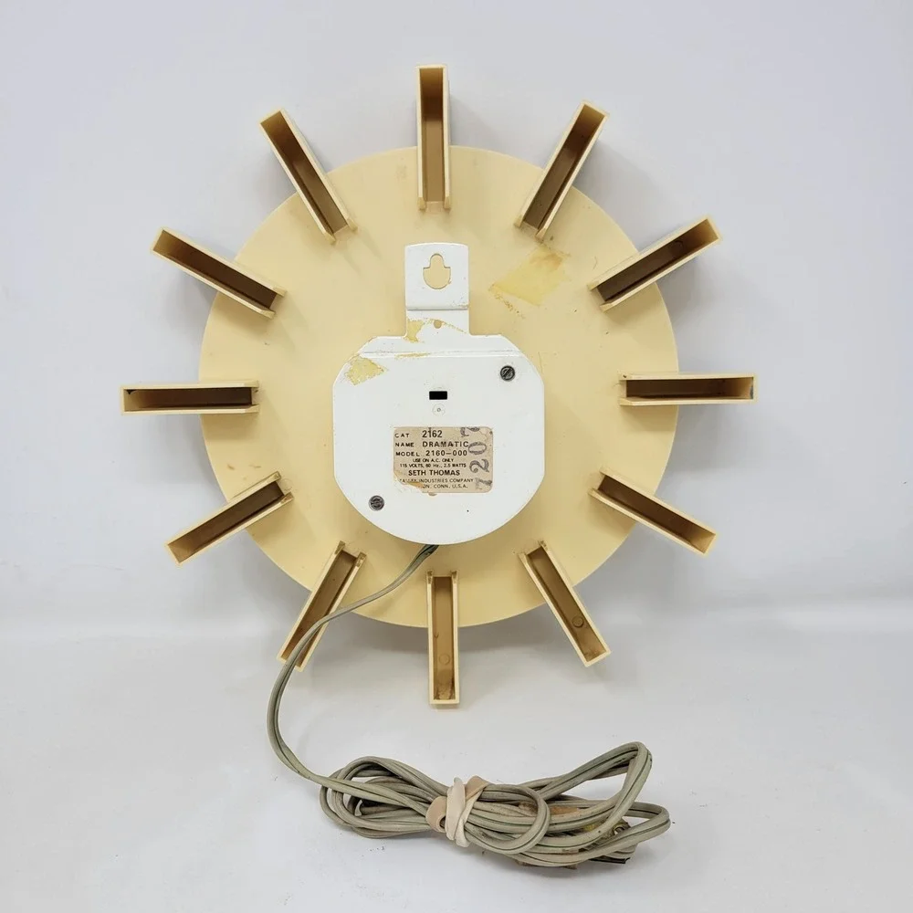 Vintage Seth Thomas Dramatic Wall Clock 2160-000 MCM Electric Cream AS-IS